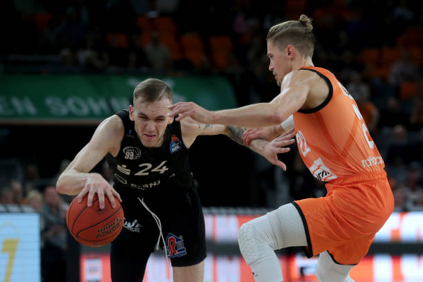 碍他们在这 碍他们在这