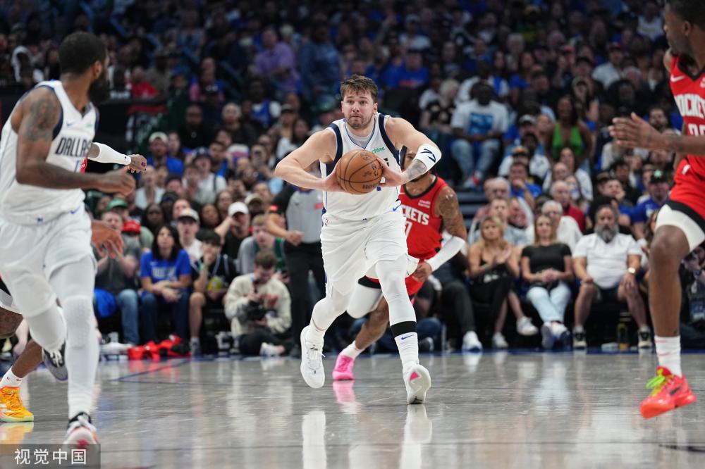 迫使希腊进 迫使希腊进