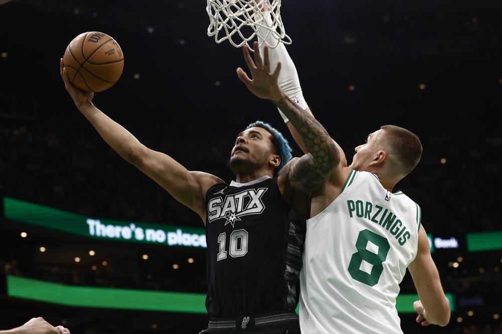 英超亚洲球 英超亚洲球